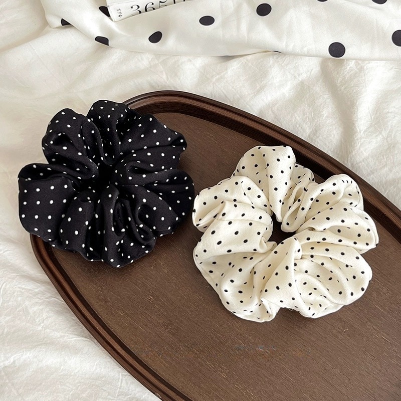 Set di 2 Eleganti Elastici per - Scrunchie Satin Set recensione e prezzo