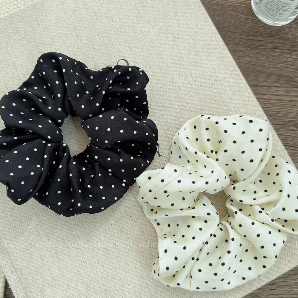 Set di 2 Eleganti Elastici per - Scrunchie Satin Set recensione e prezzo