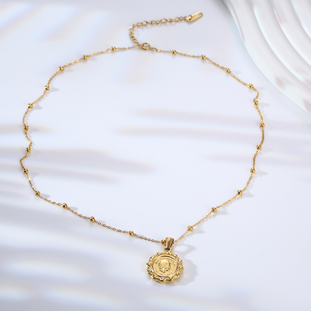 Collana con Ciondolo Rotondo a - Coin Necklace Delicate recensione e prezzo