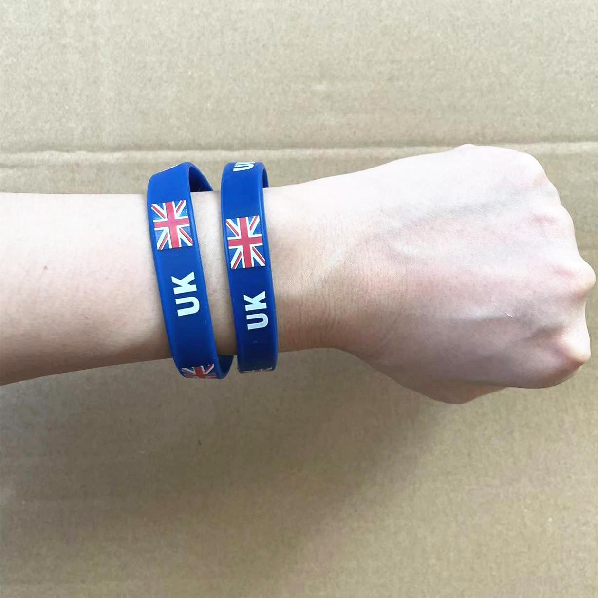 2 pezzi Bracciale con bandiera - Women'S Accessories Uk recensione e prezzo
